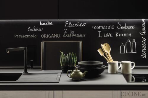 Eva In Stile Moderno