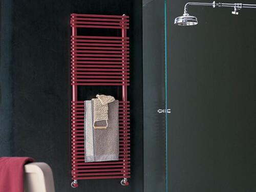 Scirocco Modern Tower Rails
